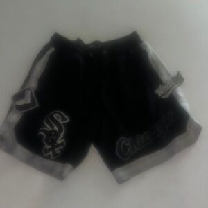 Black and White Mens Size XL Shorts.